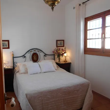 Apartamento Sleeps 4 With Terrace