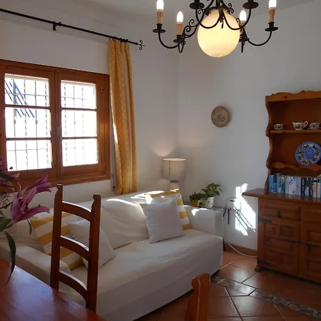 Sleeps 4 With Terrace Apartament *